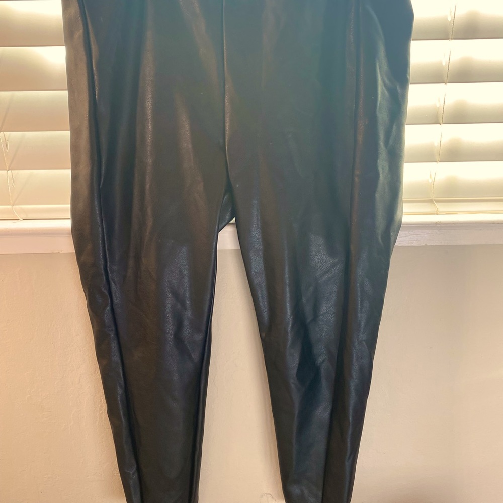 Banana Republic pants size 12 fun black pants